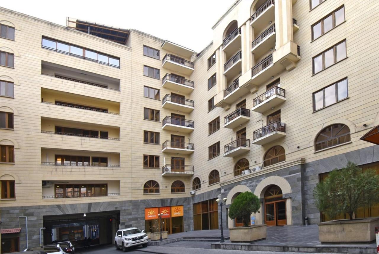 Byuzand7 New Building In Republic Square 예레반 외부 사진